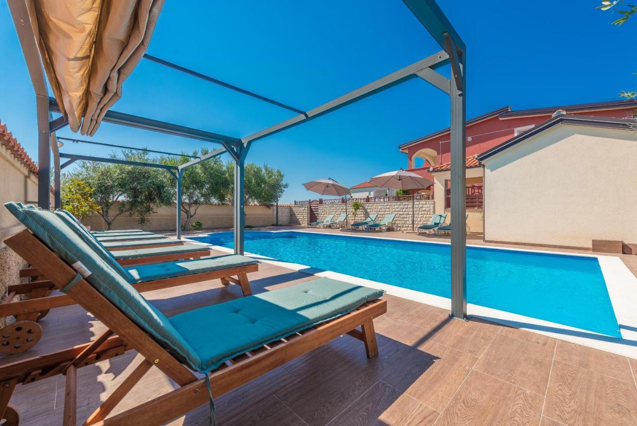 Villa Mare Apartments Vir Exterior foto