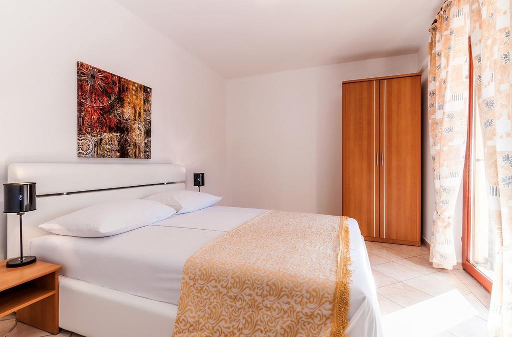 Villa Mare Apartments Vir Exterior foto
