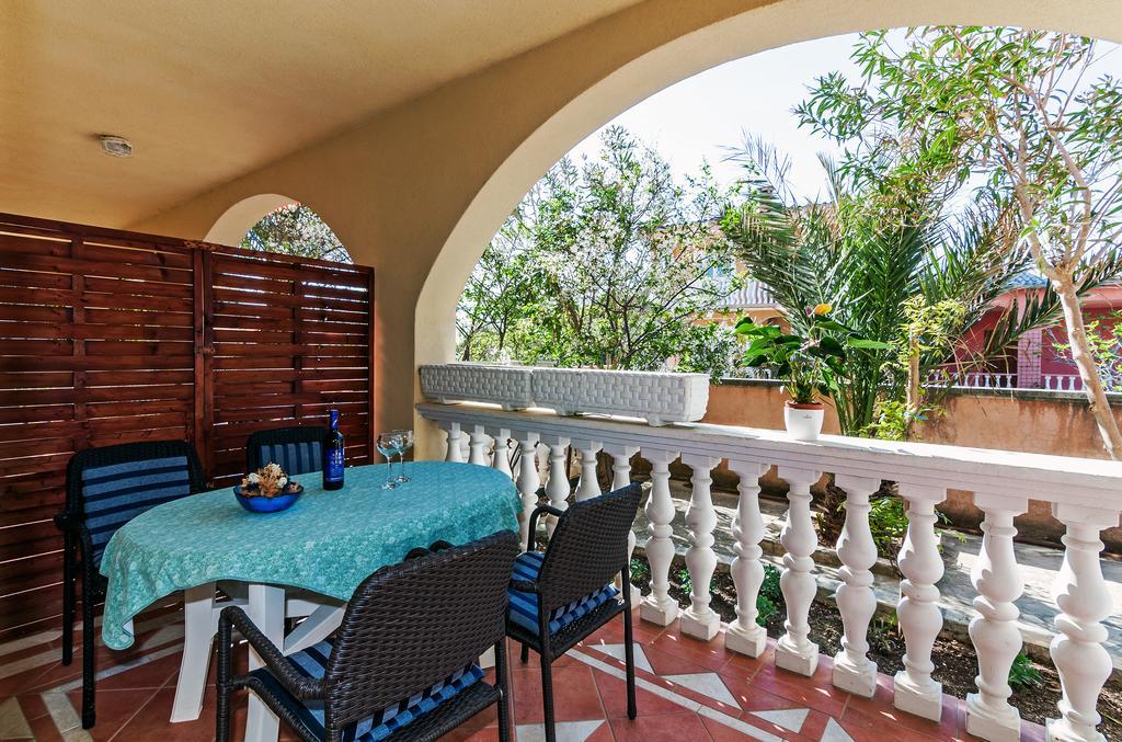 Villa Mare Apartments Vir Exterior foto