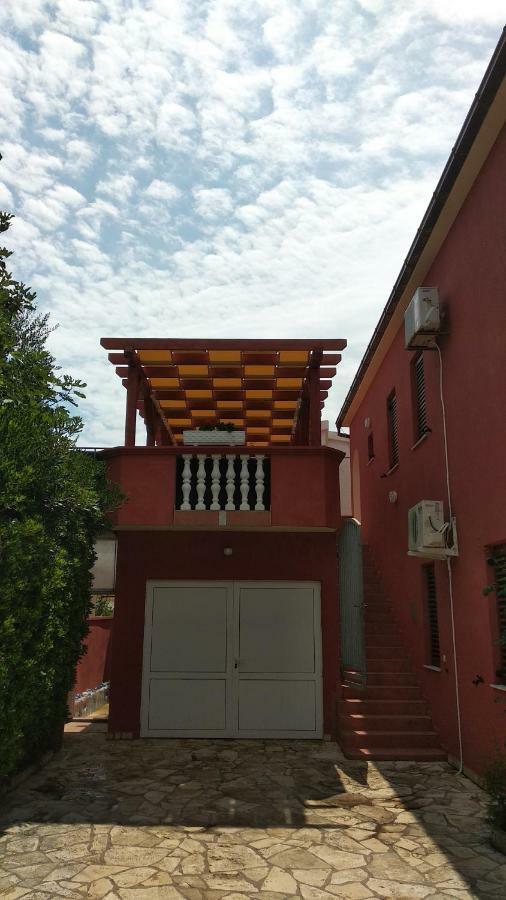 Villa Mare Apartments Vir Exterior foto
